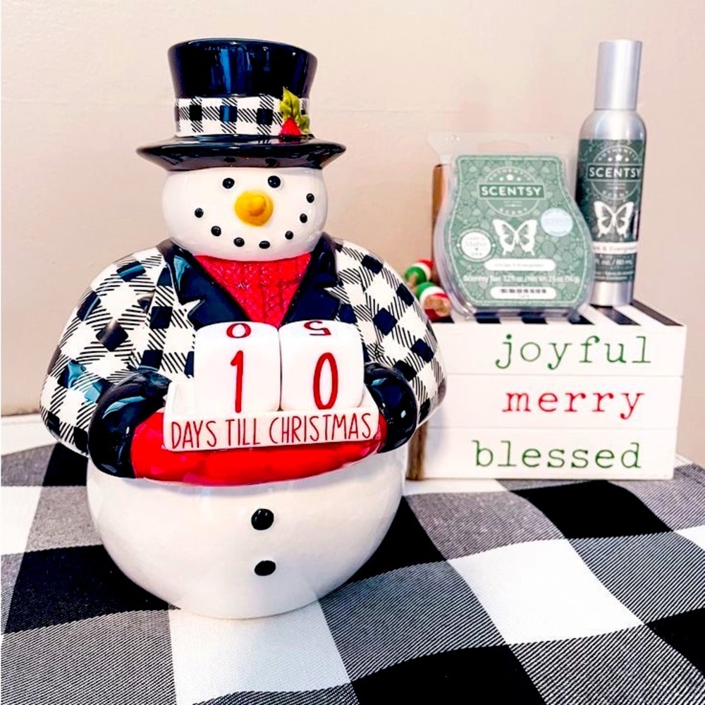 Kickoff to Christmas Scentsy warmer